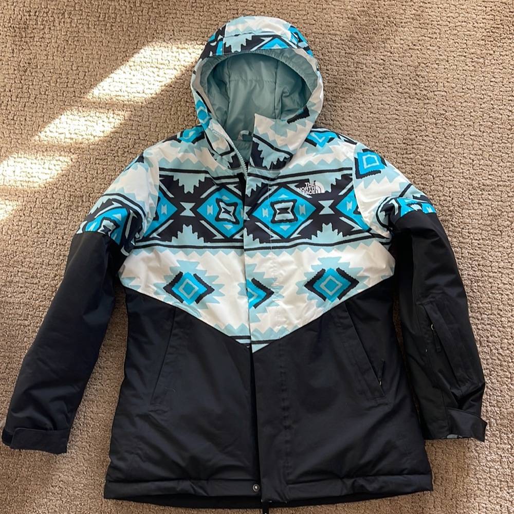 New without tags Girls Northface Ski jacket size large.